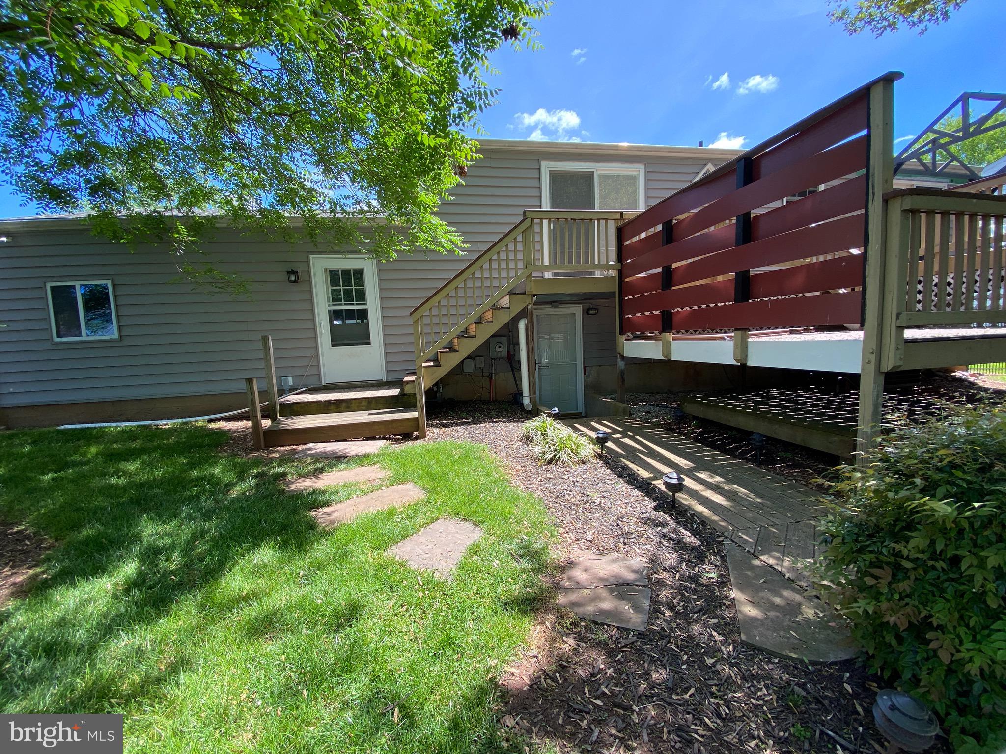 150 Magnolia Road Sterling, VA 20164 - Photo 20 of 27 Gallery Image 20