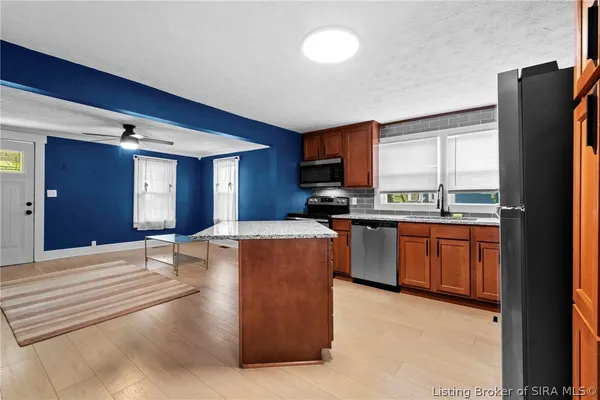 $209,900 | 840 East Walnut Street, Corydon, IN 47112