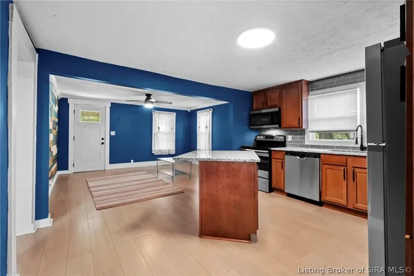 $209,900 | 840 East Walnut Street, Corydon, IN 47112