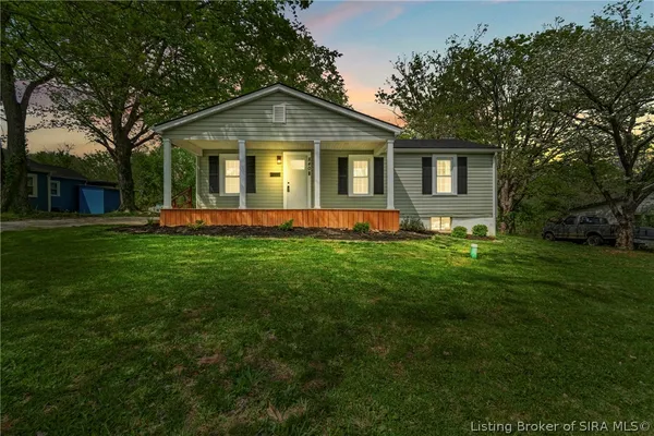 $209,900 | 840 East Walnut Street, Corydon, IN 47112