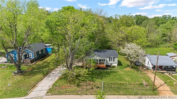 $209,900 | 840 East Walnut Street, Corydon, IN 47112