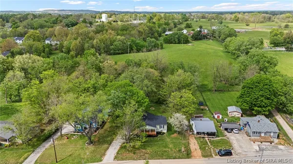 $209,900 | 840 East Walnut Street, Corydon, IN 47112