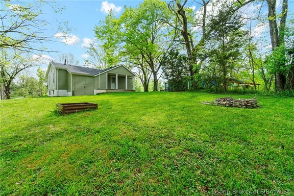 $209,900 | 840 East Walnut Street, Corydon, IN 47112