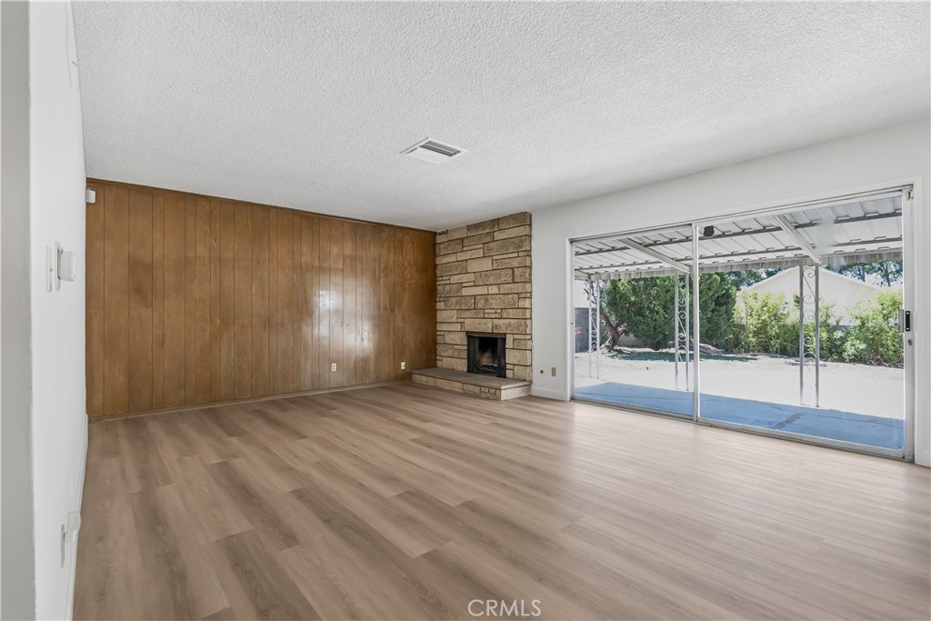 17050 Rinaldi Street Granada Hills, CA 91344 - Photo 8 of 29