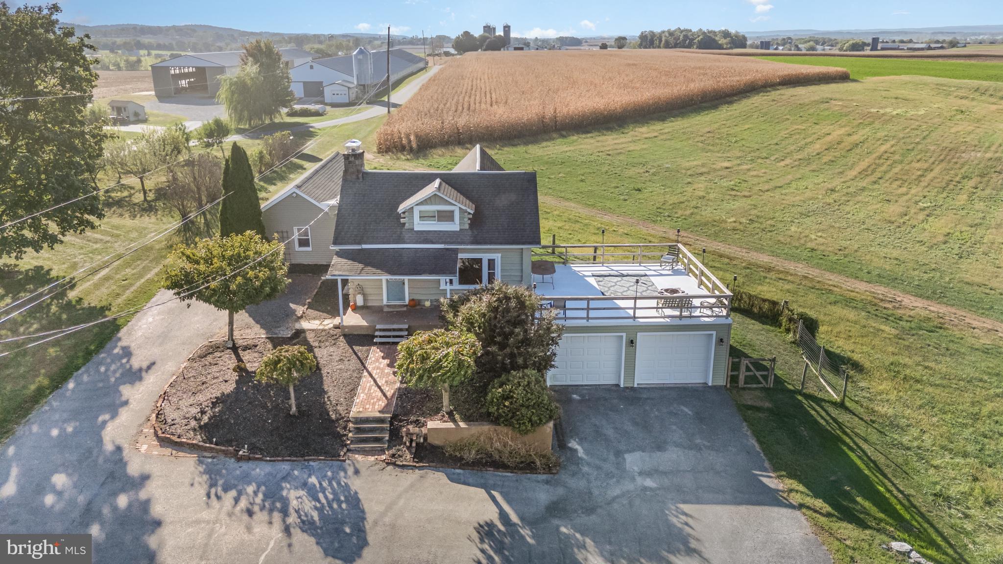 2215 Colebrook Road Lebanon, PA 17042 - Photo 3 of 35