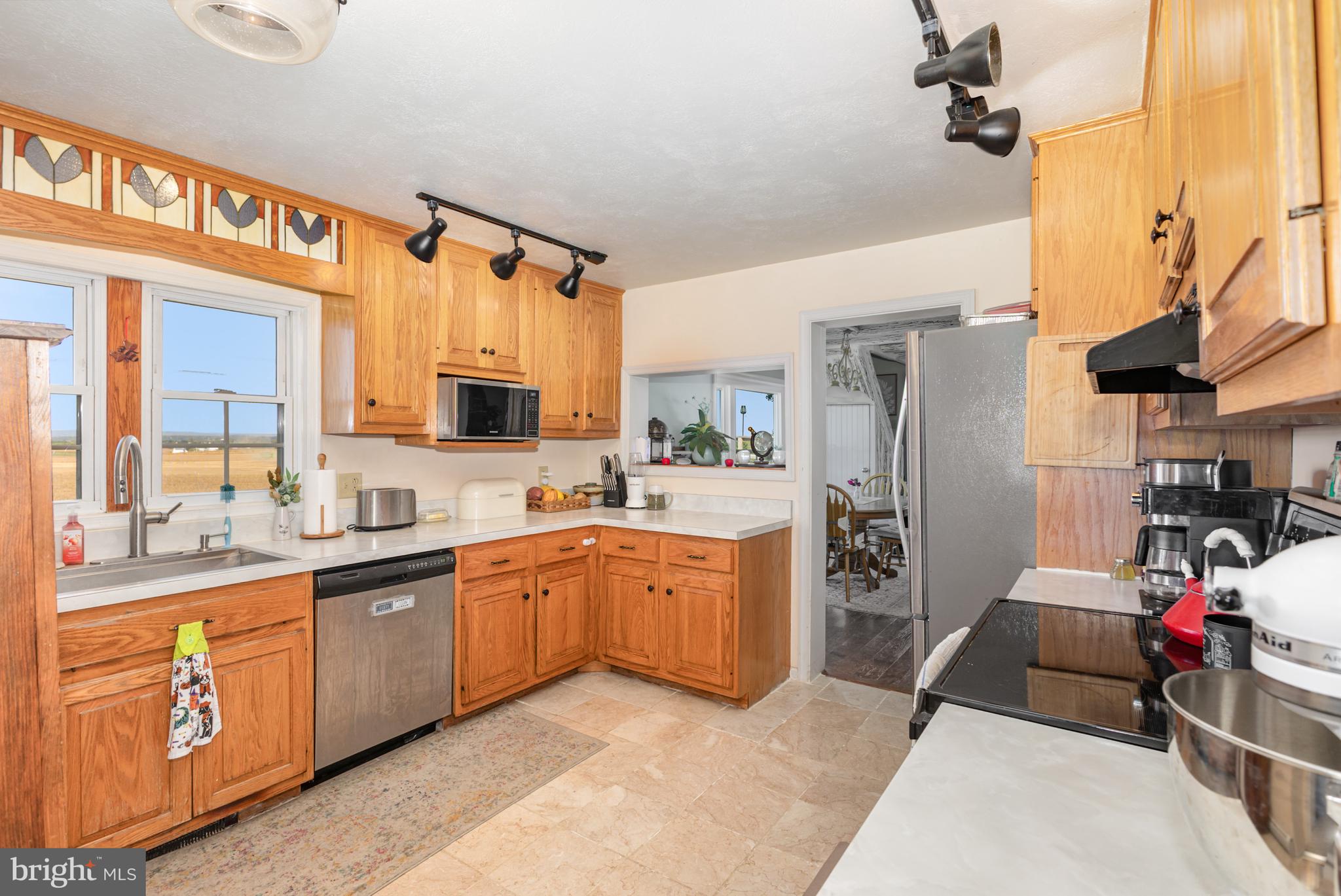 2215 Colebrook Road Lebanon, PA 17042 - Photo 10 of 35