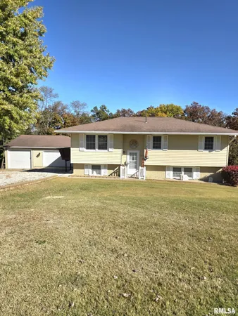 $249,000 | 728 East Tolton Drive, Quincy, IL 62305