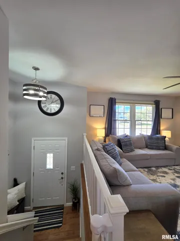 $249,000 | 728 East Tolton Drive, Quincy, IL 62305