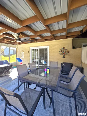 $249,000 | 728 East Tolton Drive, Quincy, IL 62305