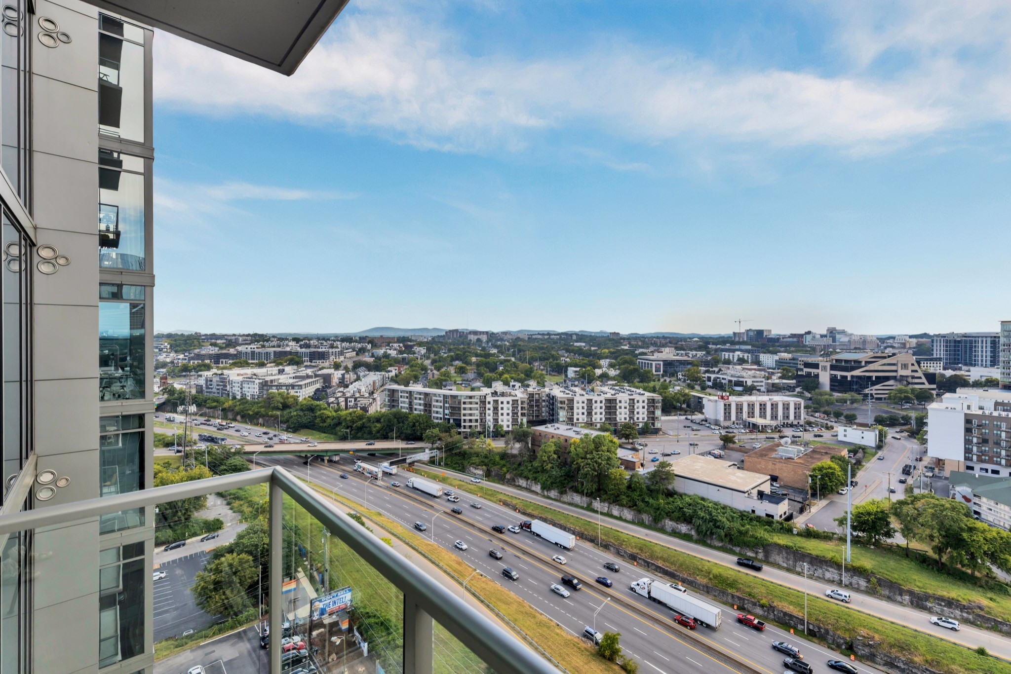 1212 Laurel Street, Unit 1815 Nashville, TN 37203 - Photo 24 of 42 a view of a city