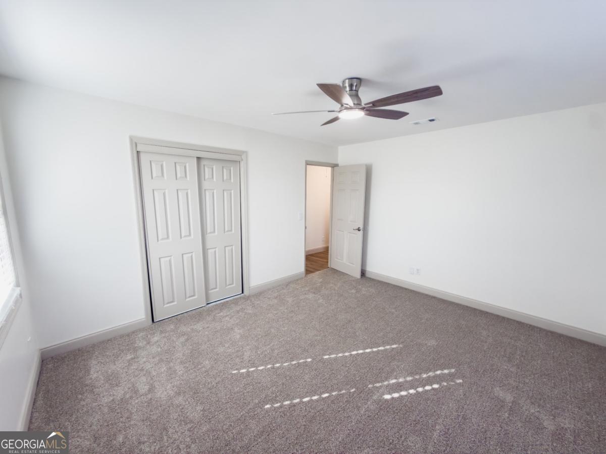 5885 Val Del Road Hahira, GA 31632 - Photo 14 of 27