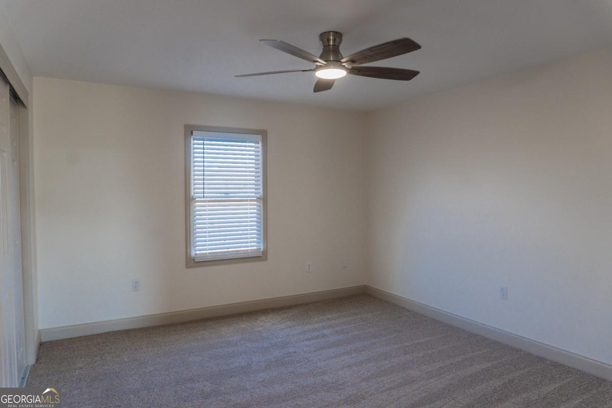 5885 Val Del Road Hahira, GA 31632 - Photo 17 of 27