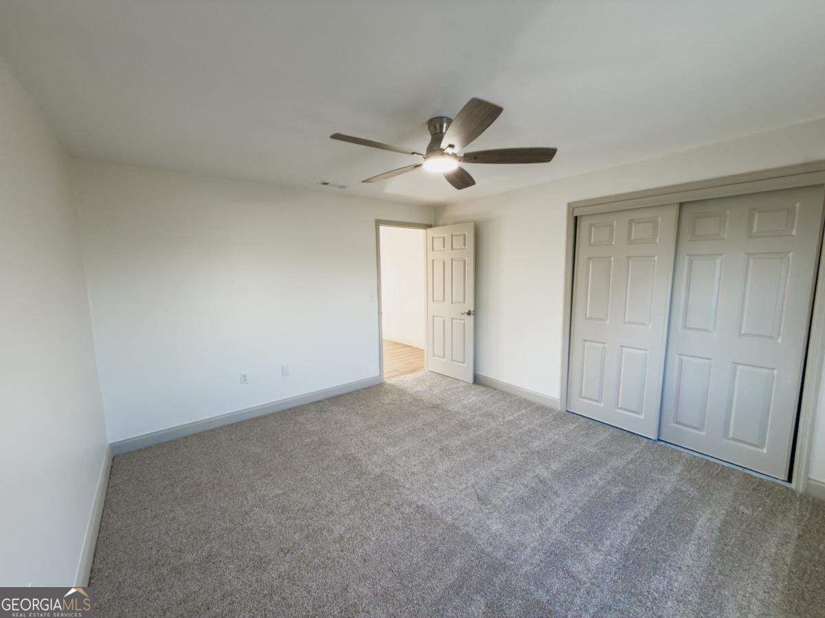 5885 Val Del Road Hahira, GA 31632 - Photo 18 of 27