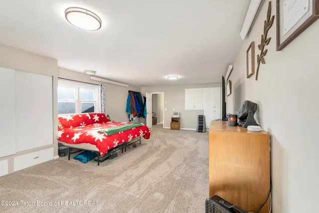 $399,000 | 407 North 1st Street, Dubois, WY 82513