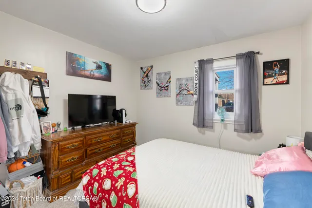 $399,000 | 407 North 1st Street, Dubois, WY 82513