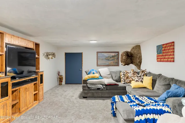 $399,000 | 407 North 1st Street, Dubois, WY 82513