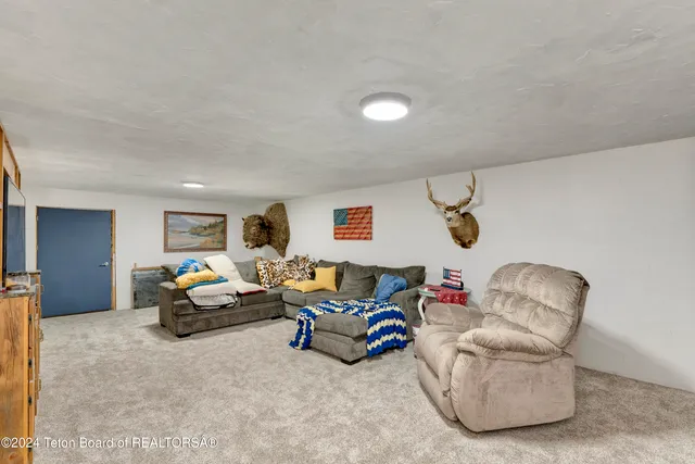 $399,000 | 407 North 1st Street, Dubois, WY 82513