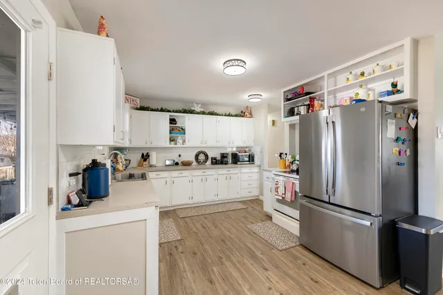 $399,000 | 407 North 1st Street, Dubois, WY 82513