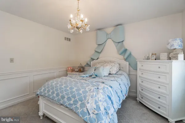 $640,000 | 33 Starseed Drive, Bangor, PA 18013