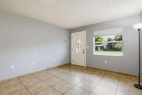 $1,850 | 2720 Sunrise Court, Unit 2, Orlando, FL 32806