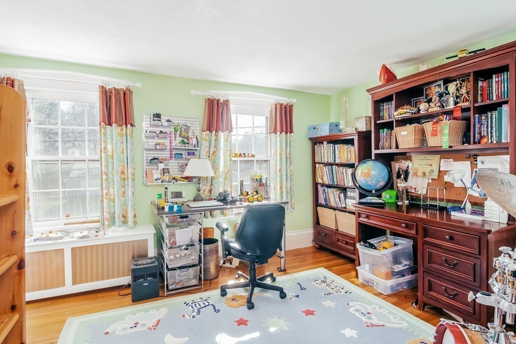 700 Bay Road Hamilton, MA 01982 - Photo 17 of 29 Gallery Image 17
