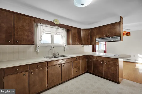 $525,000 | 2460 Honeysuckle Lane, Lancaster, PA 17603