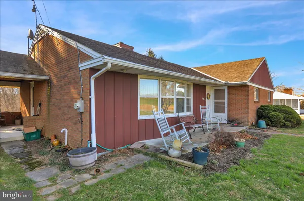 $525,000 | 2460 Honeysuckle Lane, Lancaster, PA 17603