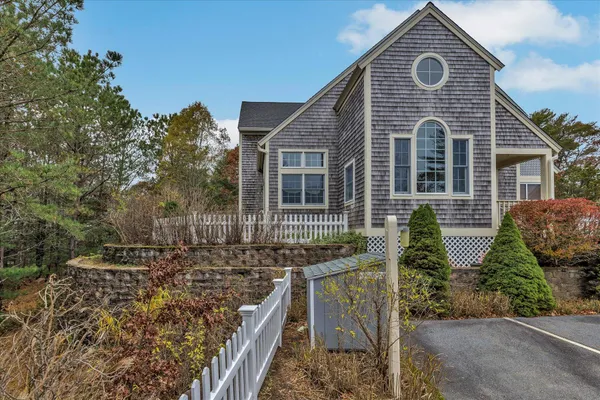 $699,000 | 9 Red Cedar Road, Unit 9, Mashpee, MA 02649