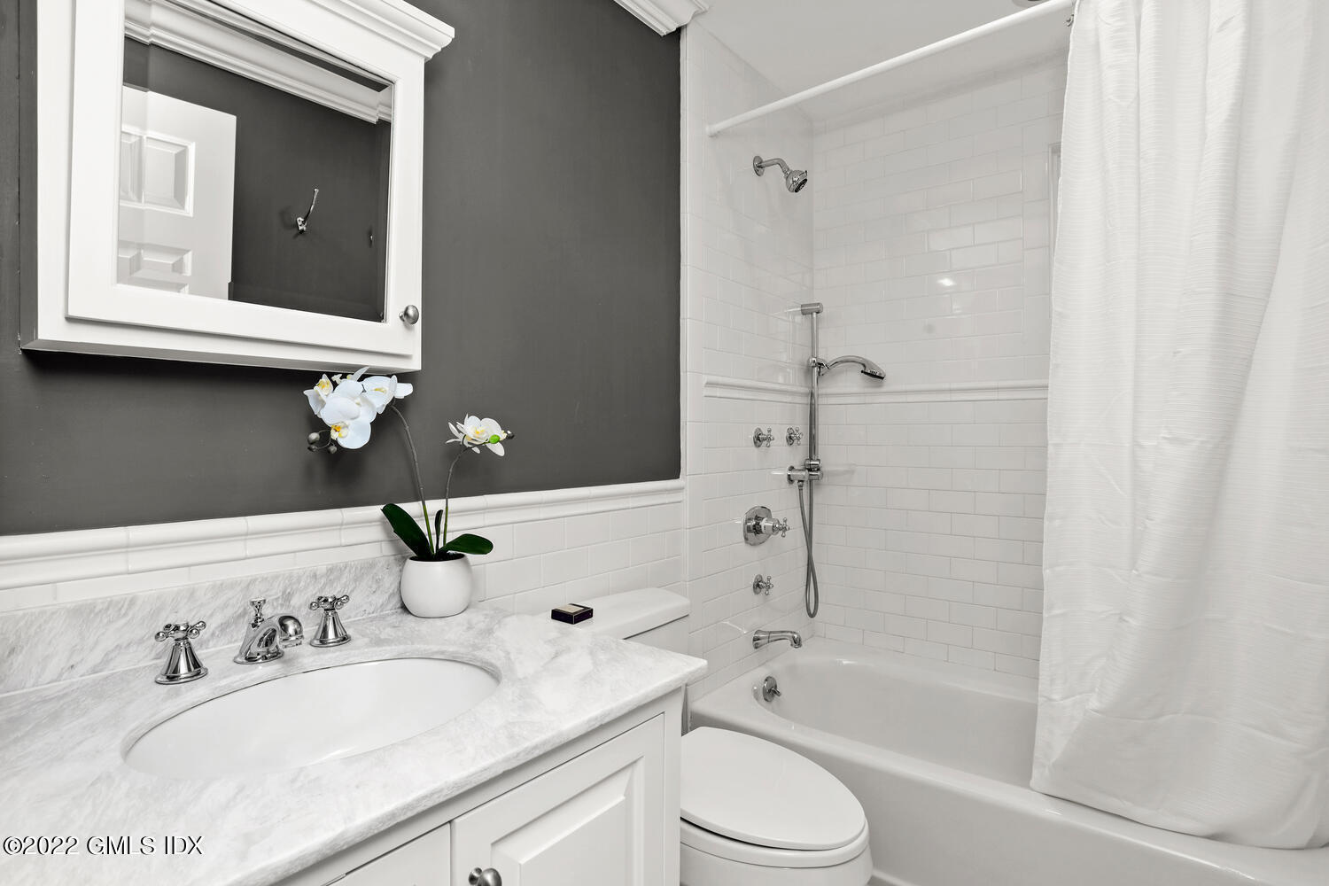 9 Grimes Road Old Greenwich, CT 06870 - Photo 27 of 49 9 Grimes Rd Old Greenwich CT-large-013-0