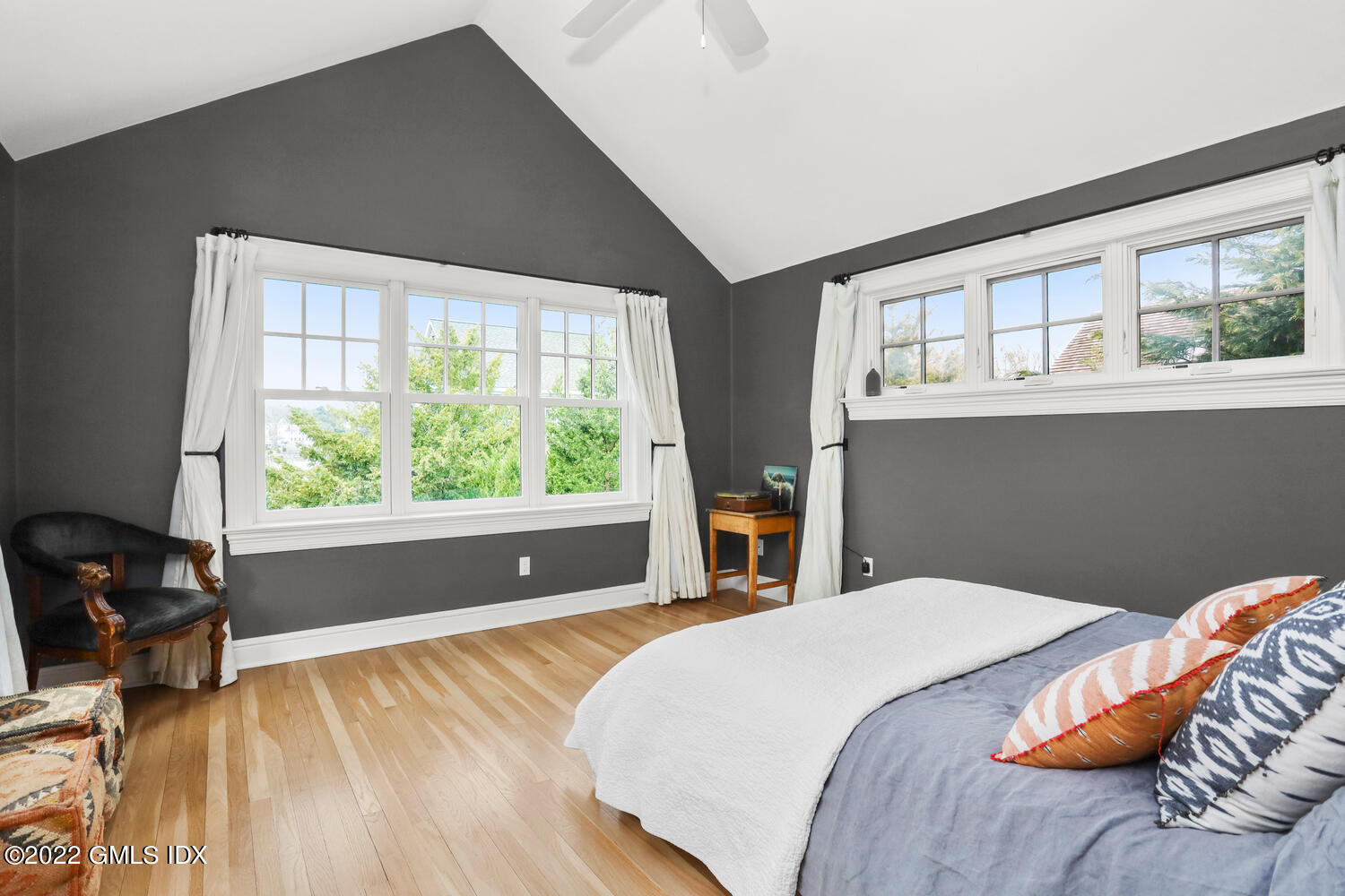 9 Grimes Road Old Greenwich, CT 06870 - Photo 32 of 49 9 Grimes Rd Old Greenwich CT-large-024-0