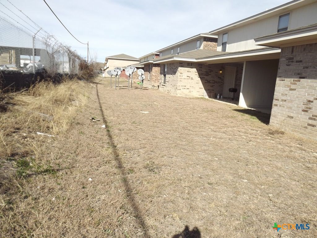 3803 Ys Pak Court, Unit C Killeen, TX 76542 - Photo 20 of 20 a view of a backyard of the house