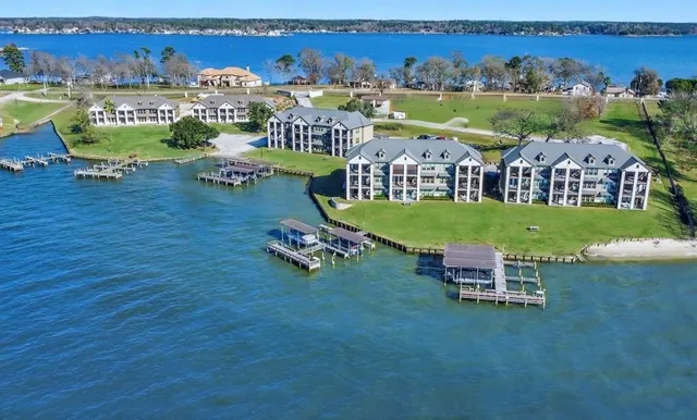 $425,000 | 2112 Fm 3186 E2, Unit 35, Onalaska, TX 77360