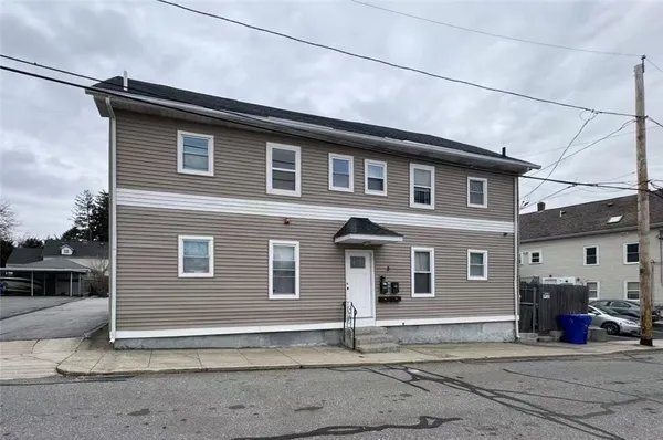 $1,950 | 5 Penta Street, Unit 201, West Warwick, RI 02893