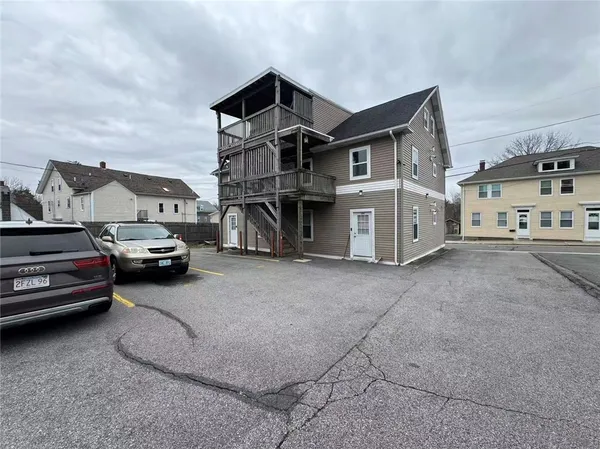 $1,950 | 5 Penta Street, Unit 201, West Warwick, RI 02893
