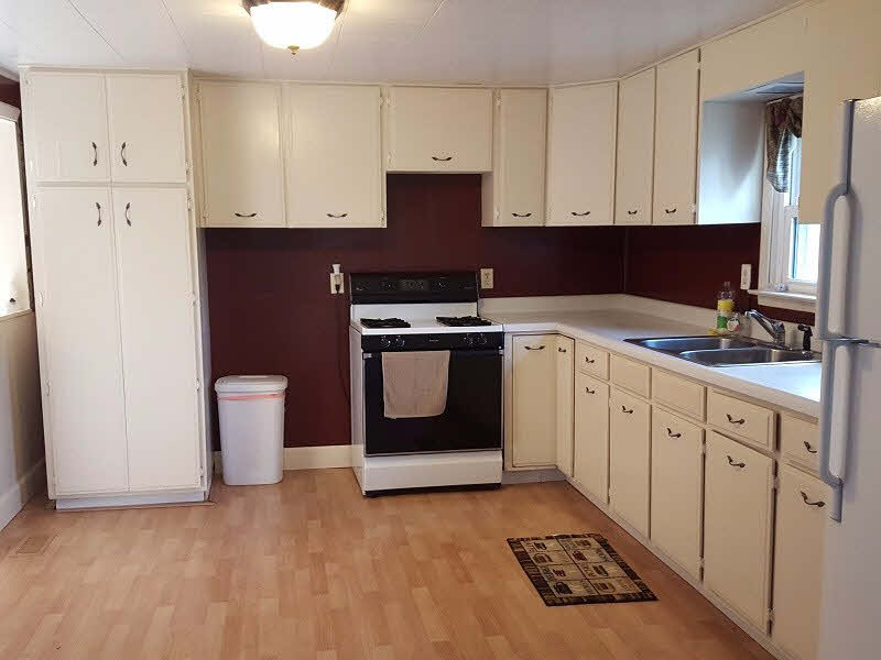 2190 South Huron Road Kawkawlin, MI 48631 - Photo 3 of 9