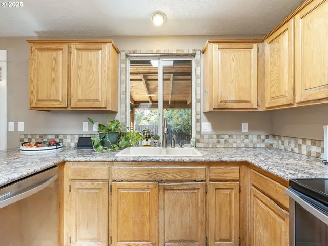 $550,000 | 1536 Southeast Condor Avenue, Gresham, OR 97080