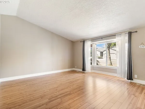 $525,000 | 1536 Southeast Condor Avenue, Gresham, OR 97080