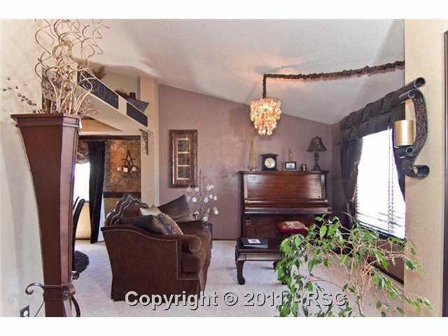 8343 Del Rio Road Peyton, CO 80831 - Photo 4 of 16