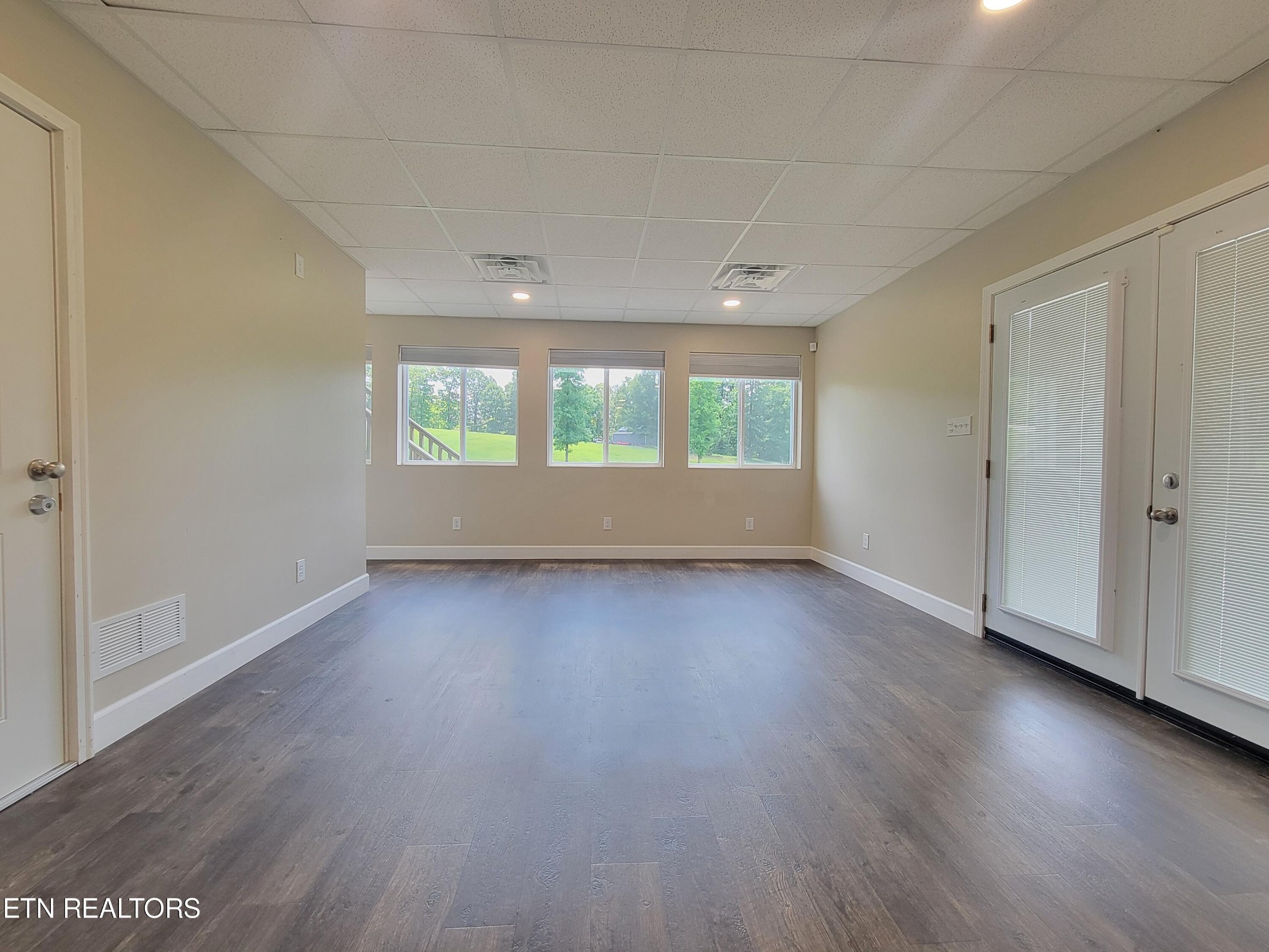 2918 Samples Road Louisville, TN 37777 - Photo 14 of 37 Gallery Image 14