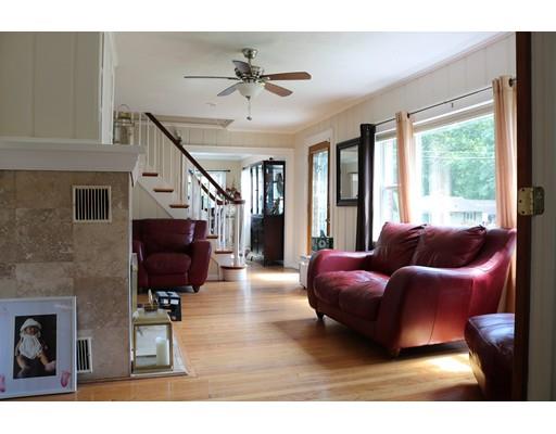 80 Bevier Street Springfield, MA 01107 - Photo 7 of 24 a living room with furniture