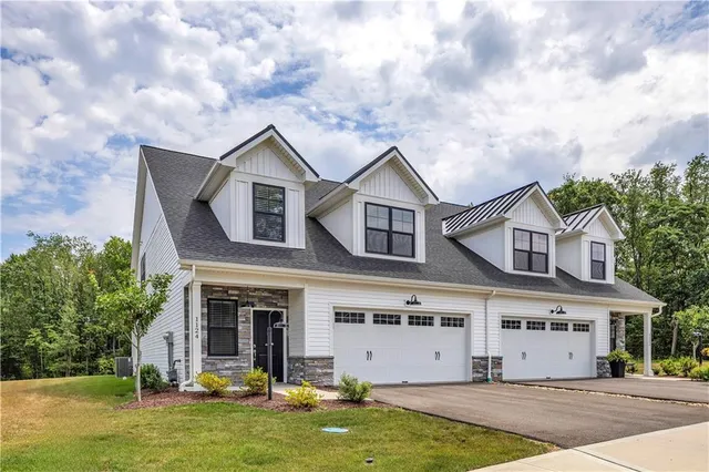 $519,900 | 1124 Autumn Wds Drive, Evans City, PA 16033