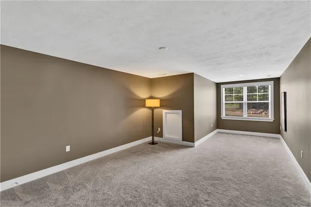 $519,900 | 1124 Autumn Wds Drive, Evans City, PA 16033