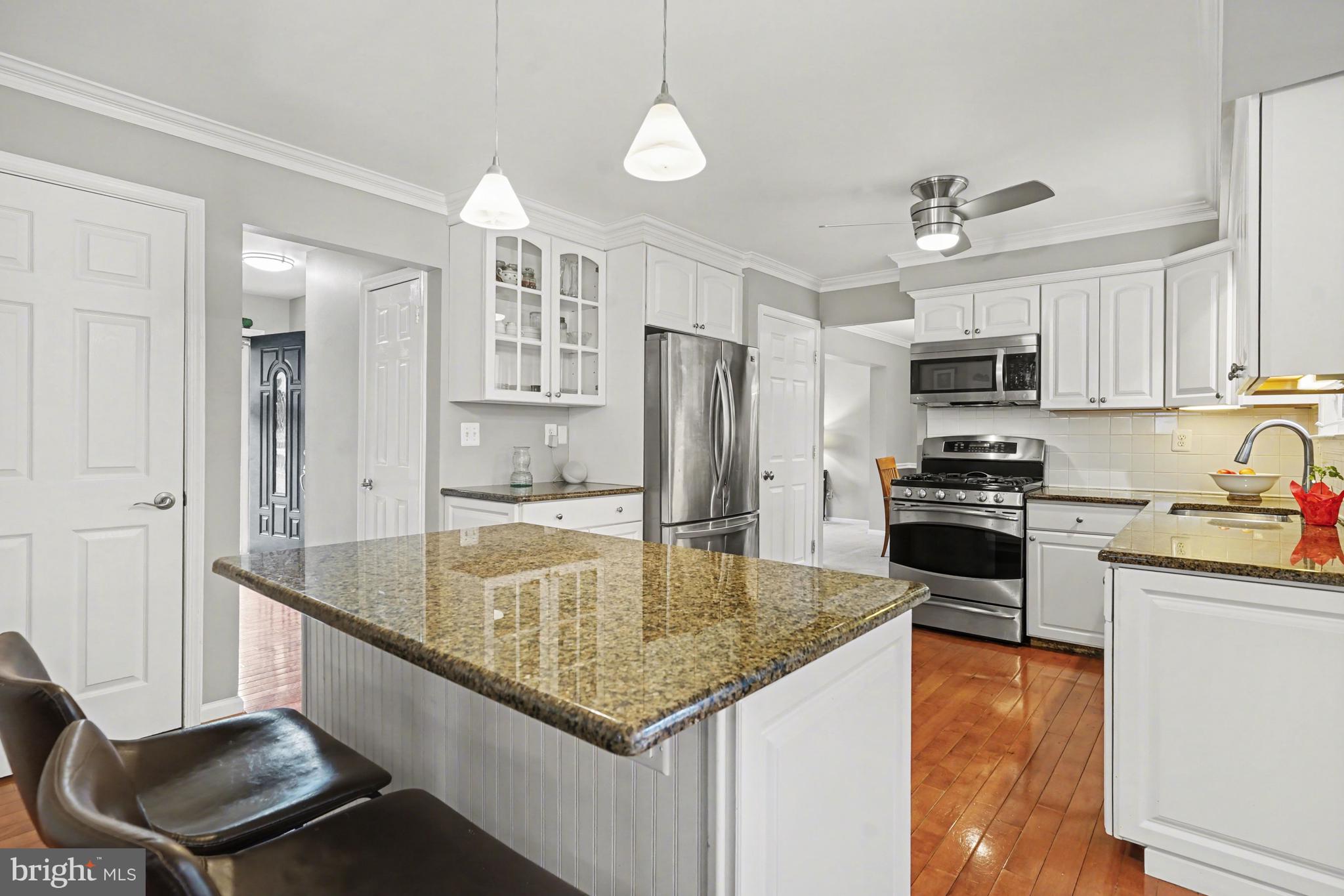 219 Twining Road Lansdale, PA 19446 - Photo 10 of 39