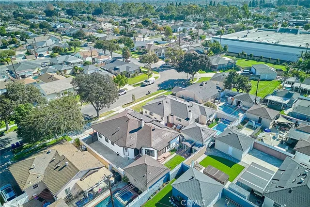 $1,170,000 | 5019 Fanwood Avenue, Lakewood, CA 90713
