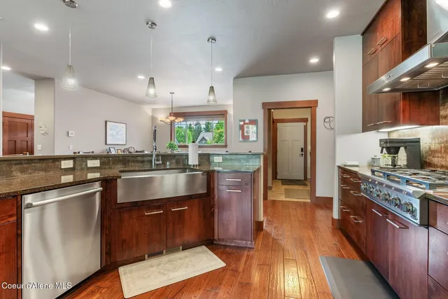 $1,225,000 | 125 Crooked Ear Drive, Sandpoint, ID 83864