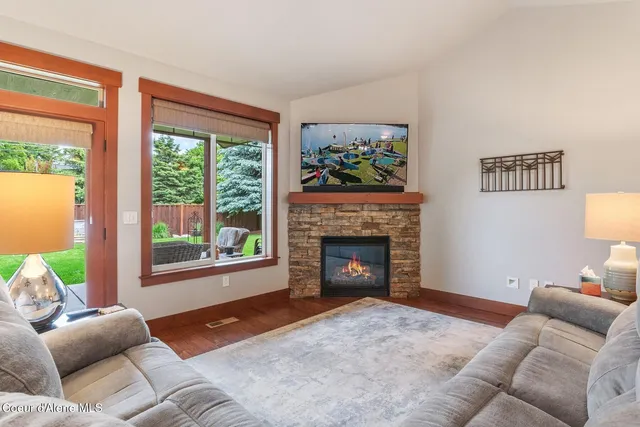 $1,225,000 | 125 Crooked Ear Drive, Sandpoint, ID 83864