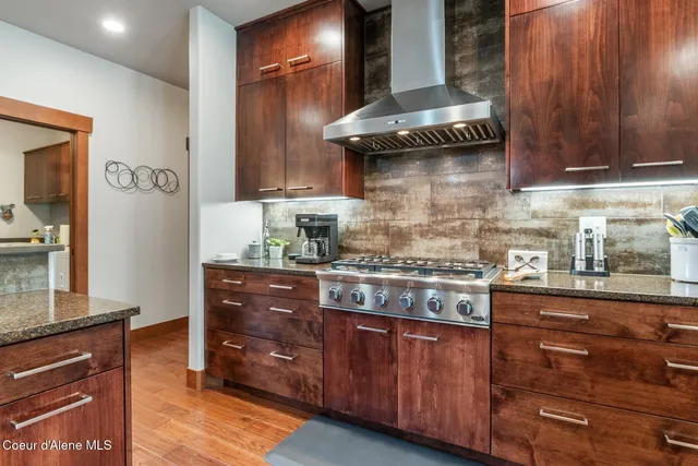 $1,225,000 | 125 Crooked Ear Drive, Sandpoint, ID 83864