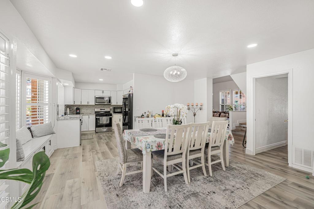 1558 East Ave R7 Palmdale, CA 93550 - Photo 12 of 42