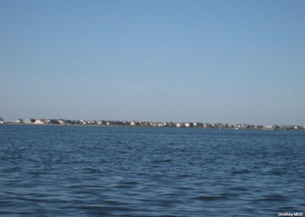 5 Bayberry Lane Remsenburg, NY 11960 - Photo 6 of 8