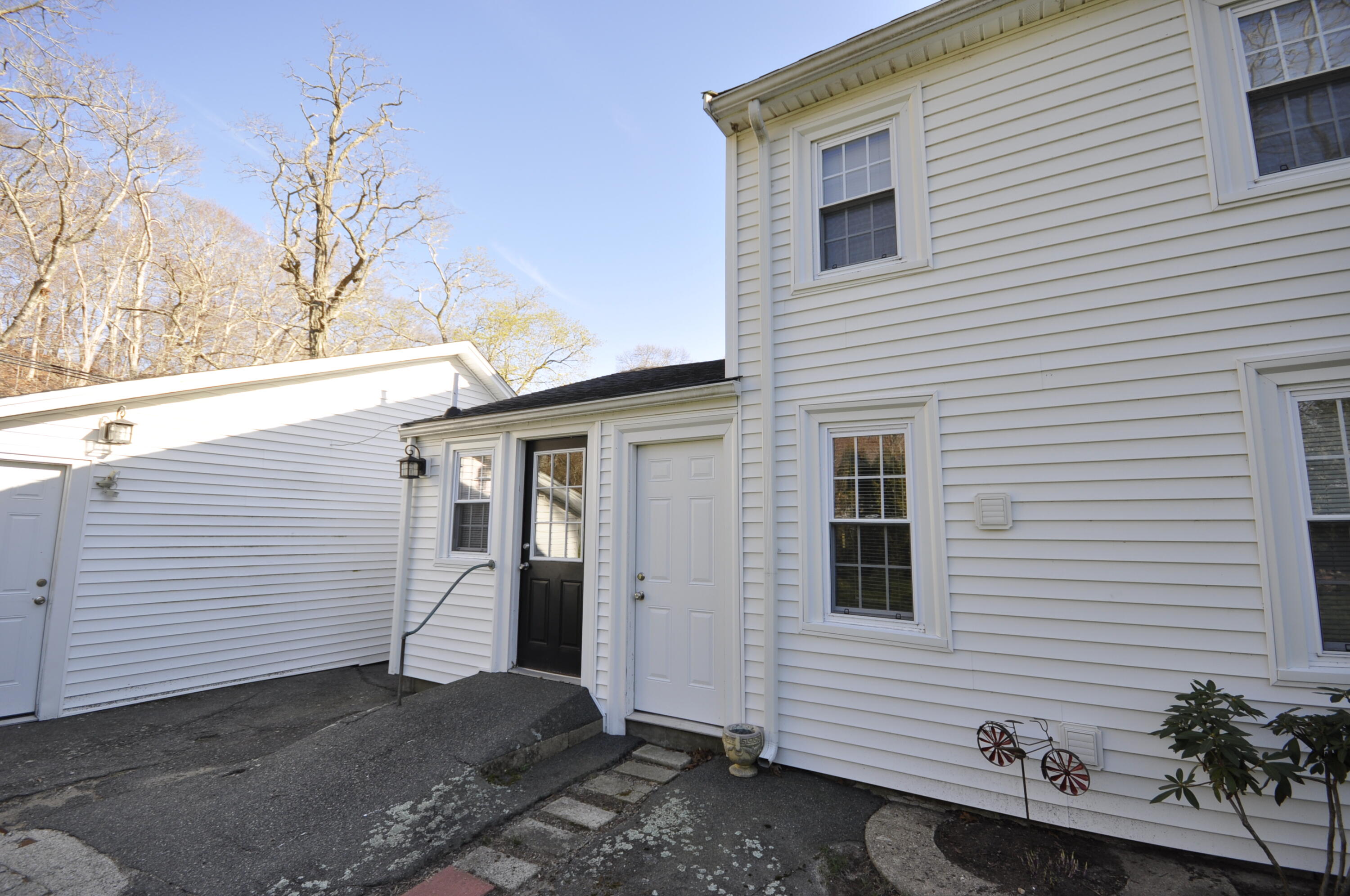 6 Bournedale Road, Unit 6B 2 Buzzards Bay, MA 02532 - Photo 24 of 36 a view of a house with a yard